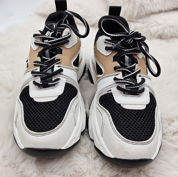 steve madden possession‎ sneakers Black & Tan Chunky Heel Tiktok Viral Size 6.5 - Picture 2 of 9